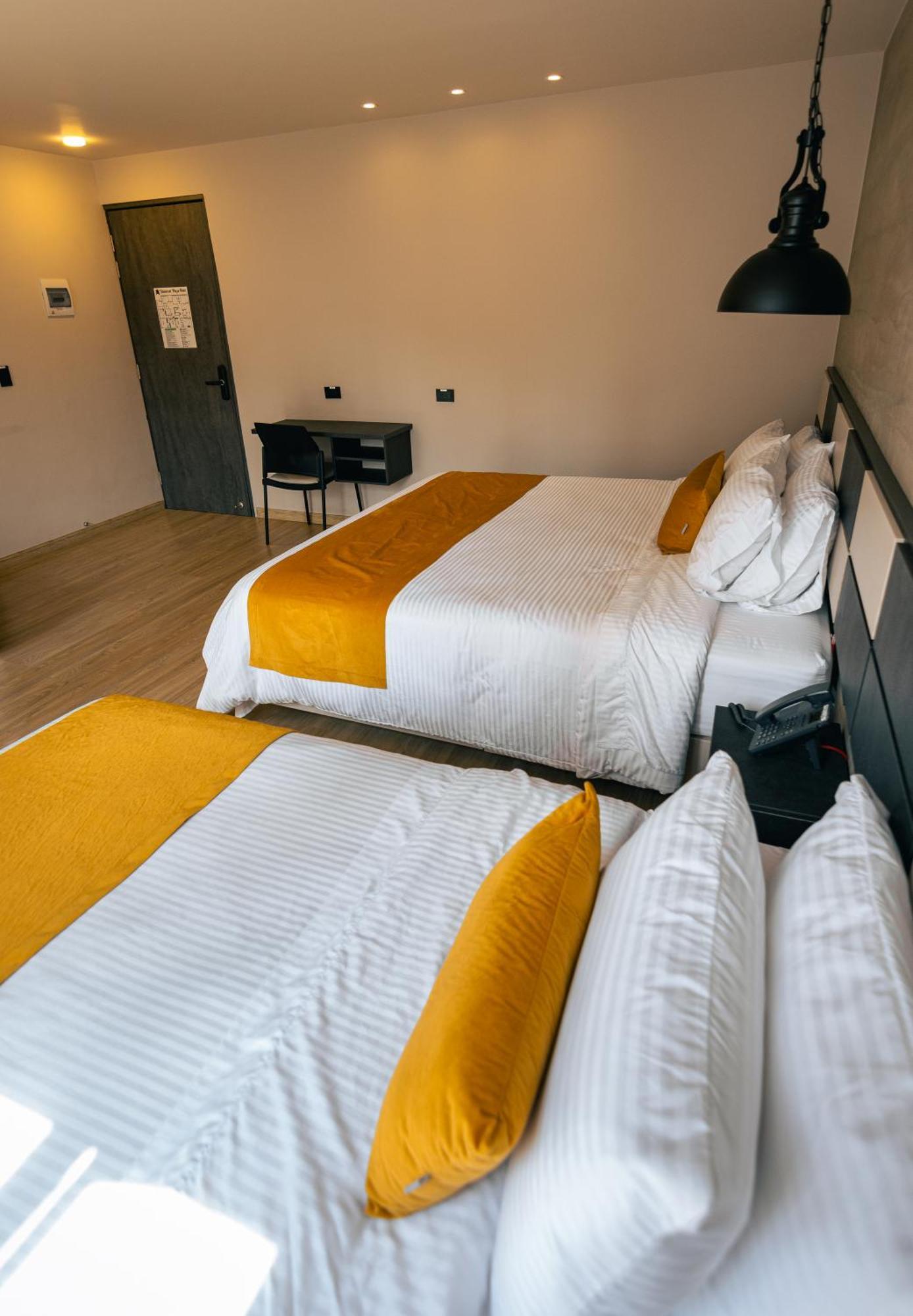Balmoral Plaza Hotel Pereira Eksteriør bilde