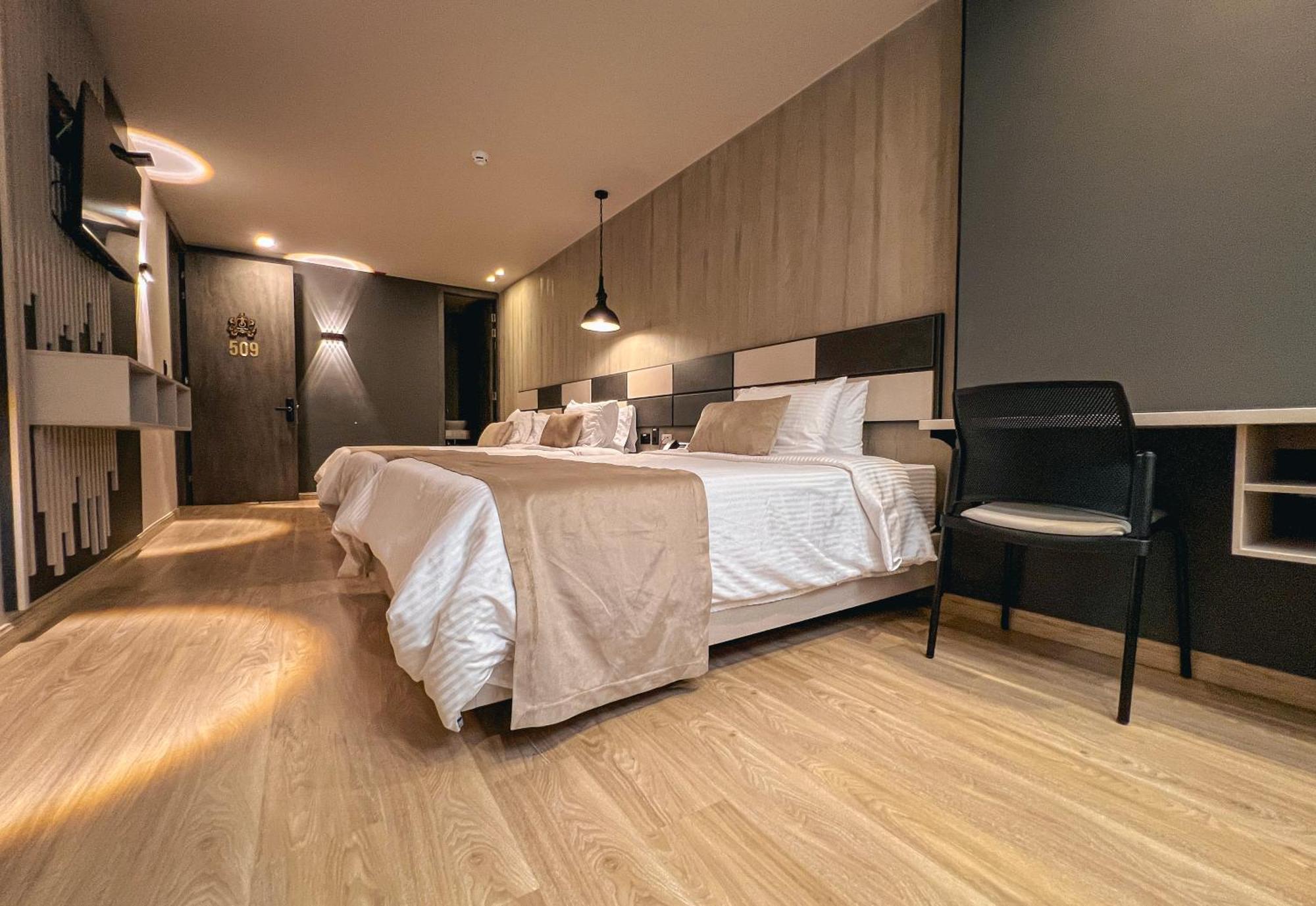 Balmoral Plaza Hotel Pereira Eksteriør bilde
