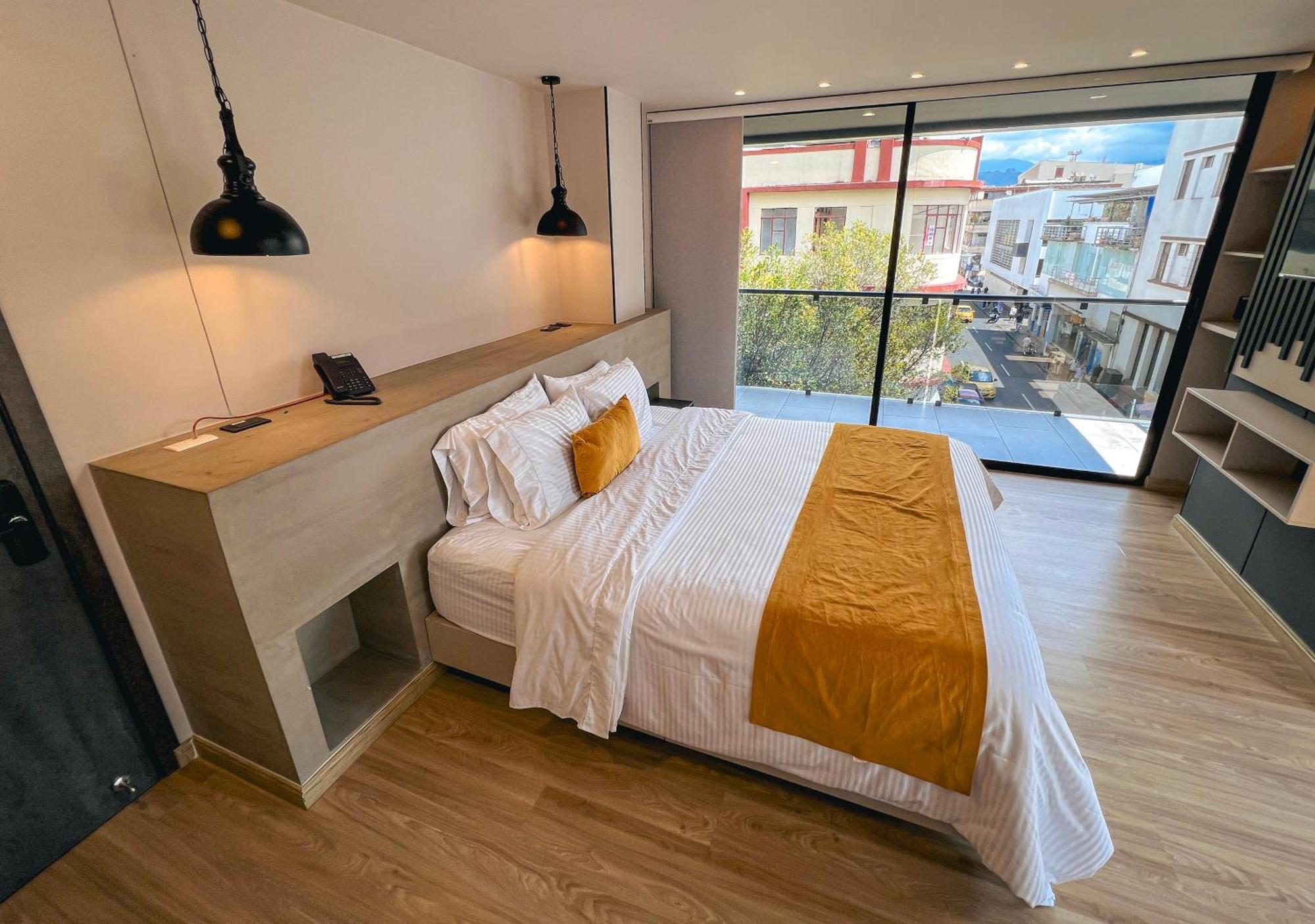 Balmoral Plaza Hotel Pereira Eksteriør bilde