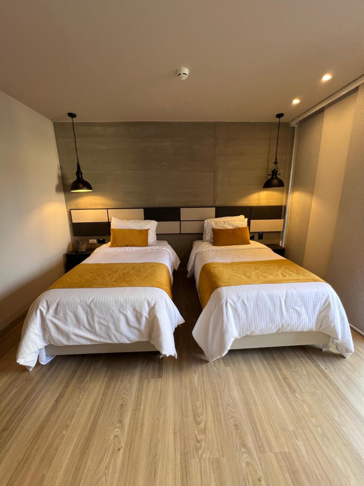Balmoral Plaza Hotel Pereira Eksteriør bilde