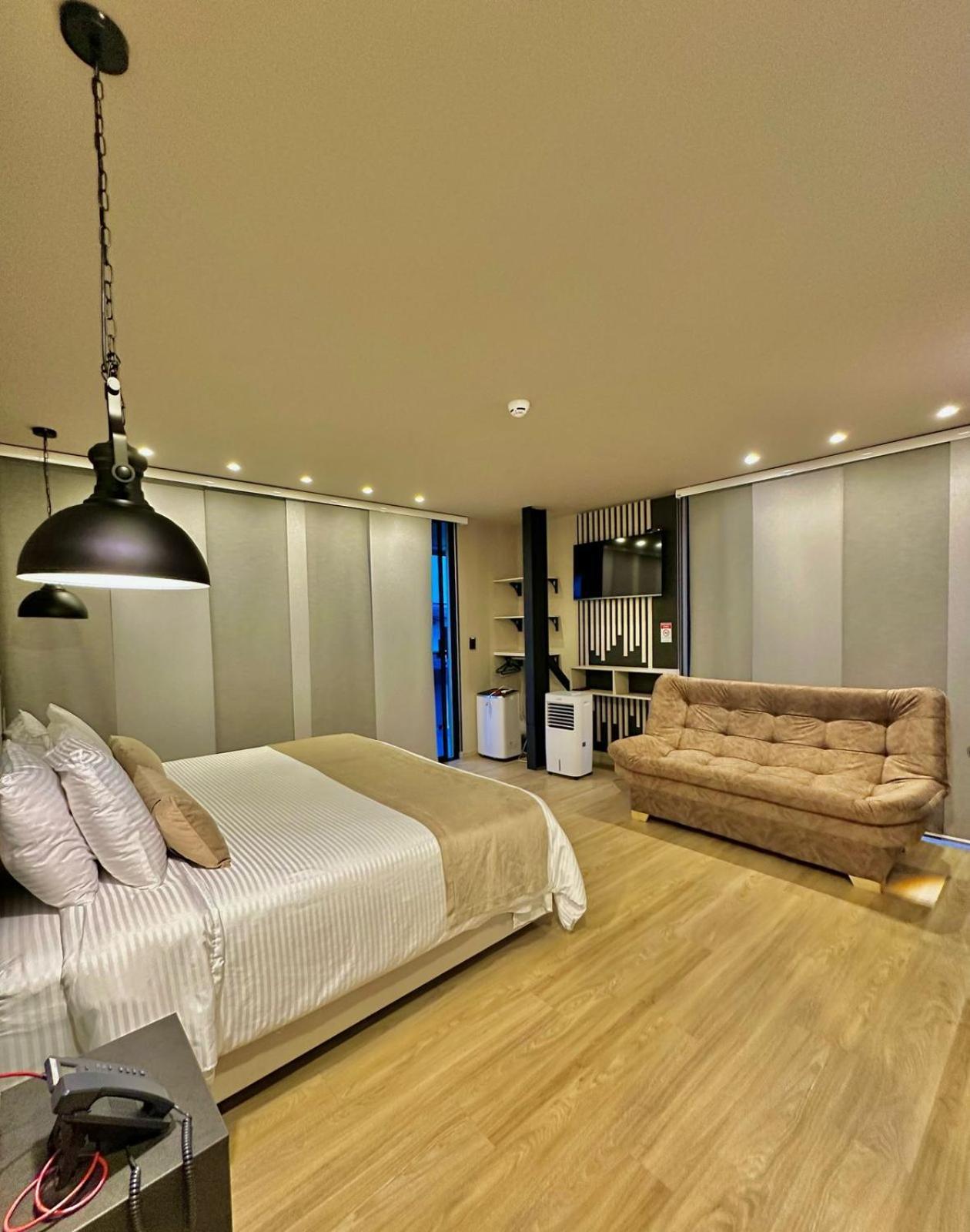 Balmoral Plaza Hotel Pereira Eksteriør bilde